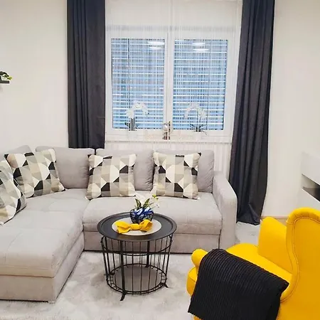 Leon Neu! Gemuetlichkeit An Erster Stelle Apartment *