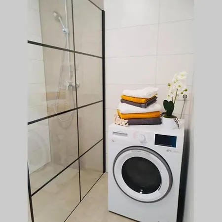 Apartment Leon Neu! Gemuetlichkeit An Erster Stelle