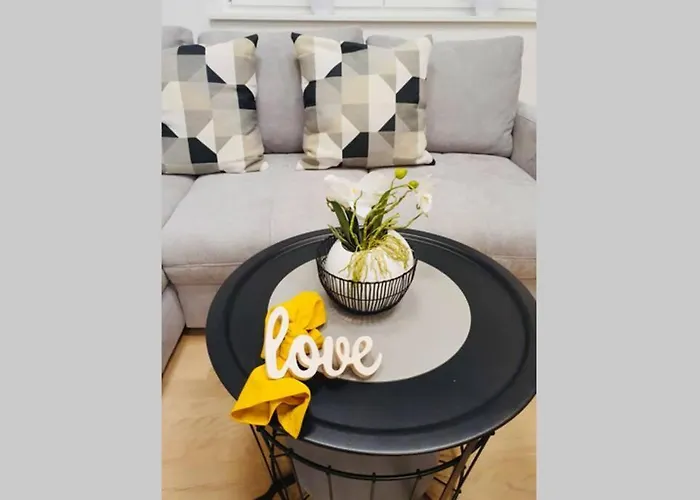 Leon Neu! Gemütlichkeit An Erster Stelle *