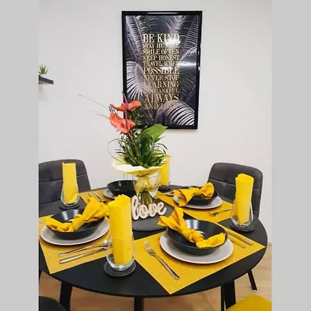 Leon Neu! Gemuetlichkeit An Erster Stelle Lägenhet